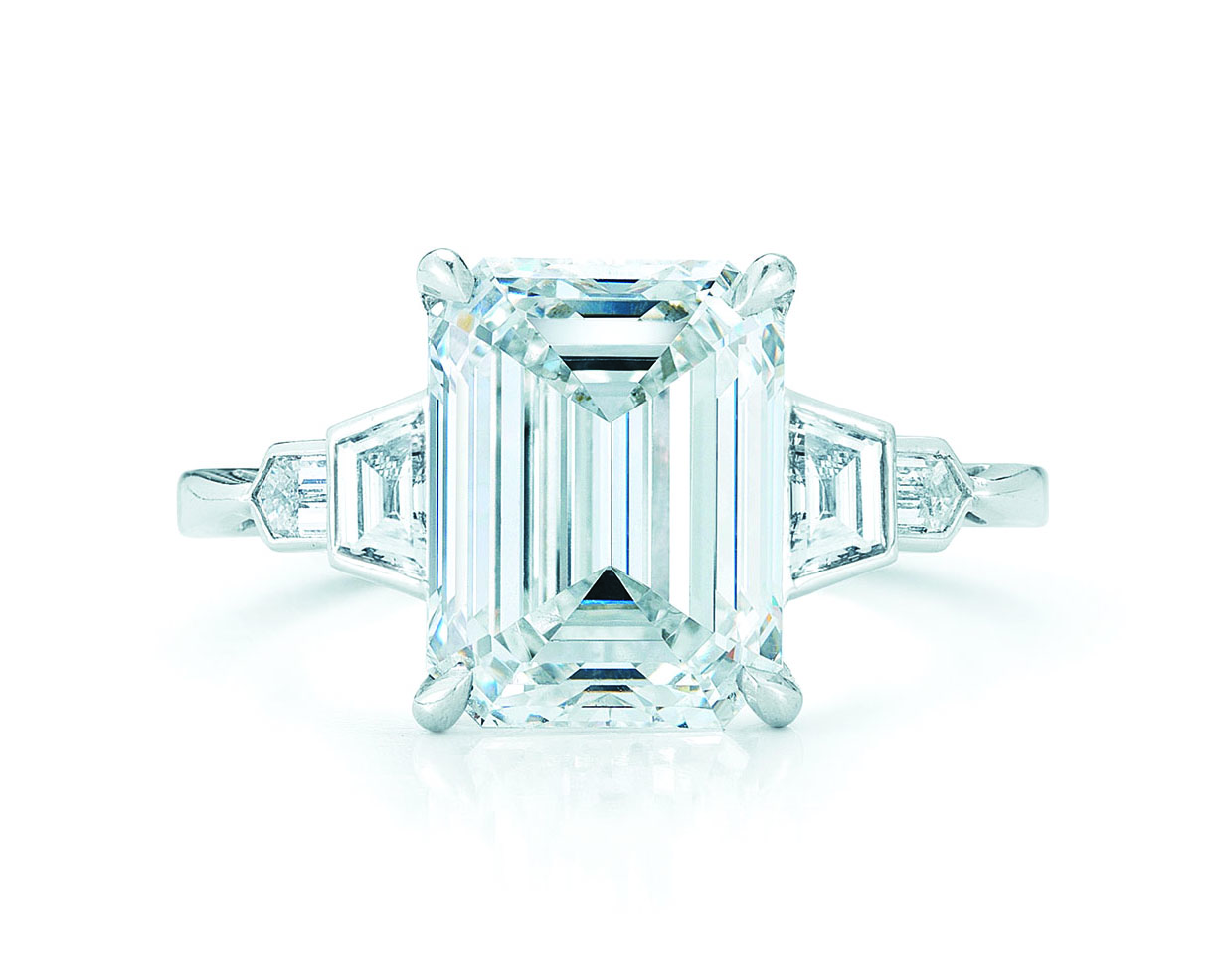 The 5 C's of Diamonds: How to Choose an Engagement Ring