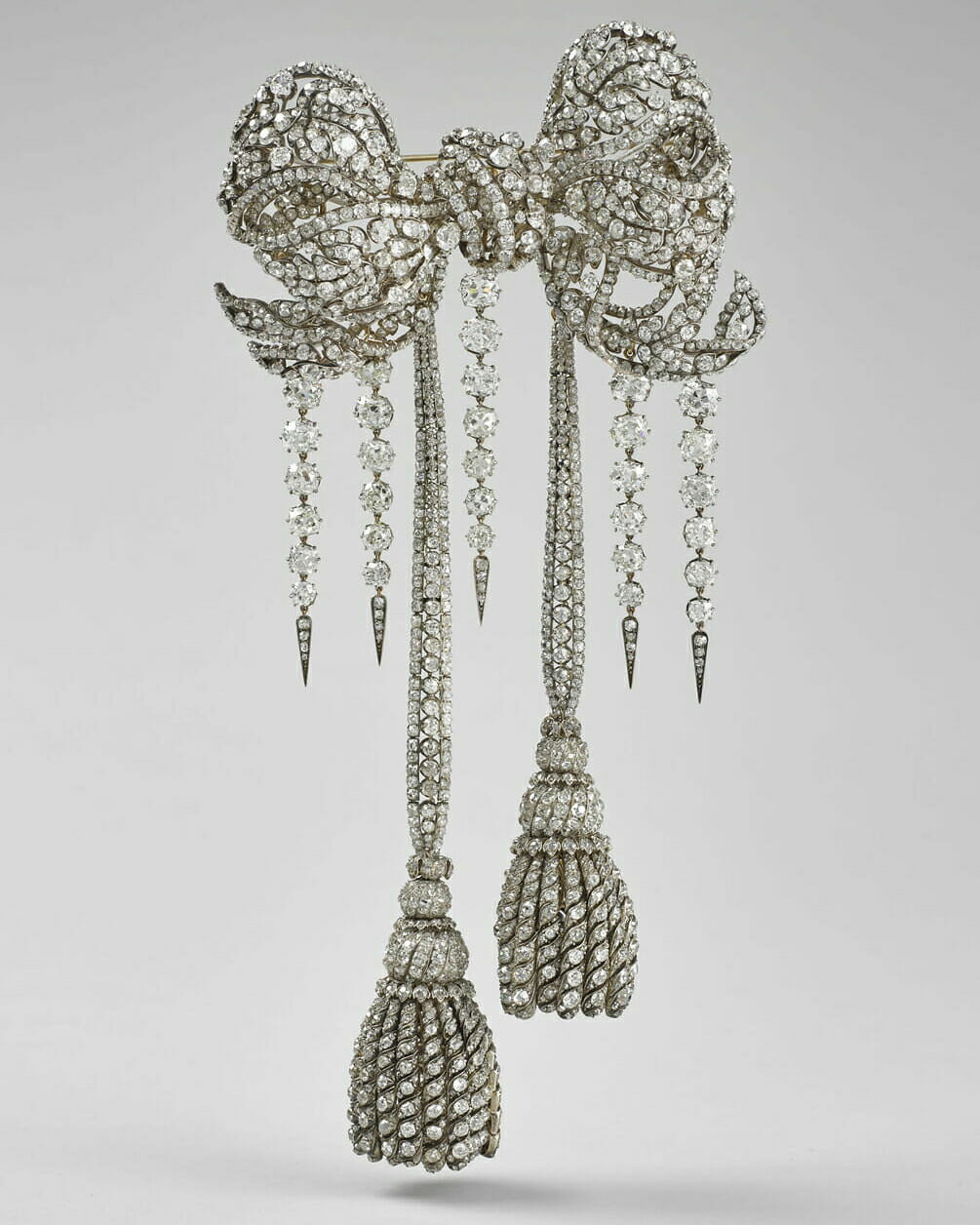 Marie Antoinette's Diamond Earrings Are the Focus of Today's Virtual Gem  Gallery Tour - N. Fox Jewelers