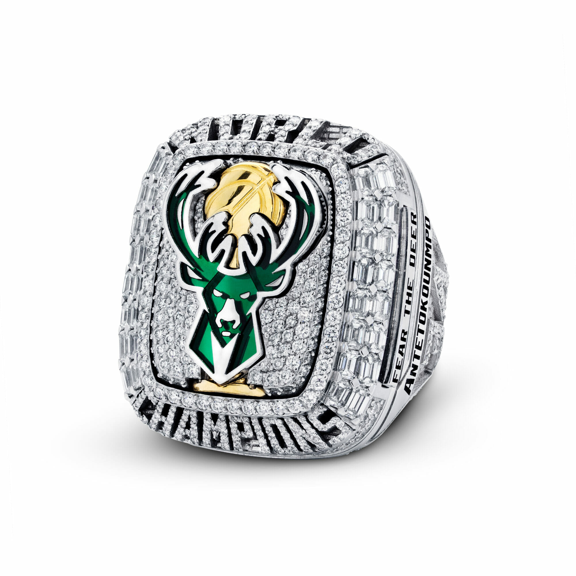 The Milwaukee Bucks NBA Championship Ring Has Insane Detail and Plenty of  Diamonds - Only Natural Diamonds