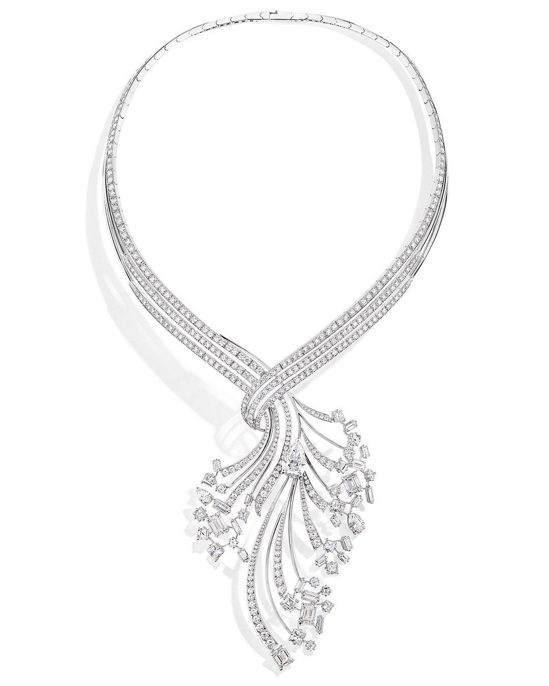 9 Beautiful High Jewelry Pieces from Paris Haute Couture Week