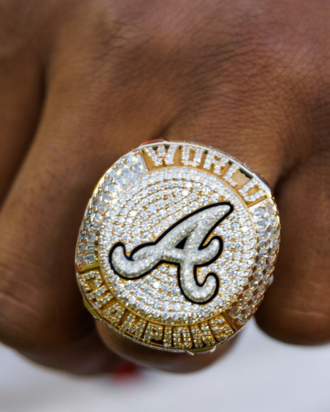 How the Braves added LED lights to their World Series ring