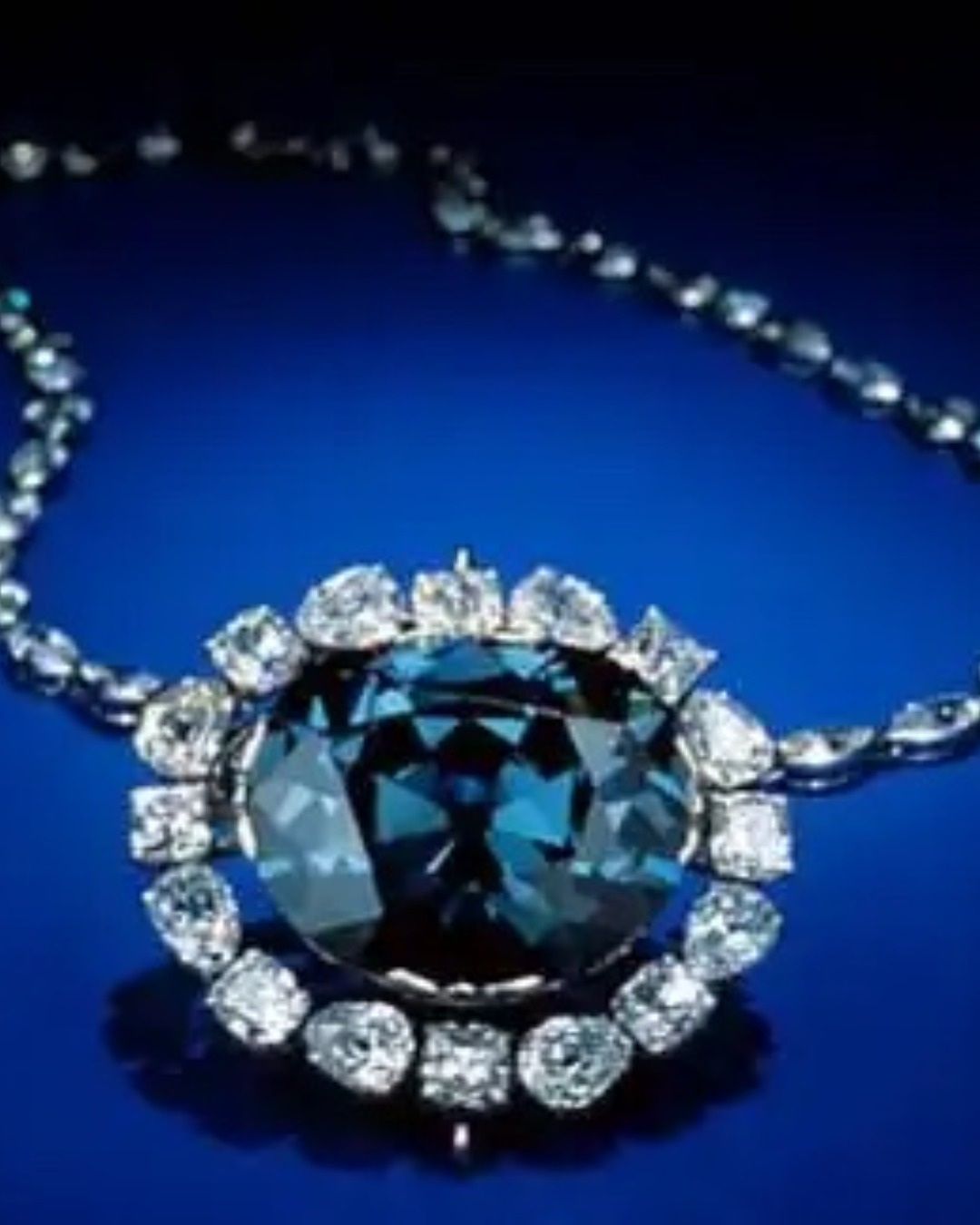 The 6 Most Notorious Cursed Diamonds - Only Natural Diamonds
