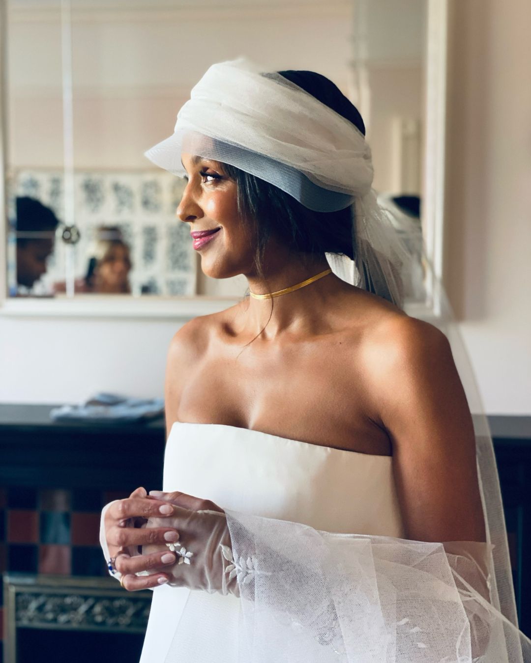 Real bride, Julia Sergeon and her newlywed Peter shared images from the big day, including her wedding day diamond jewelry.