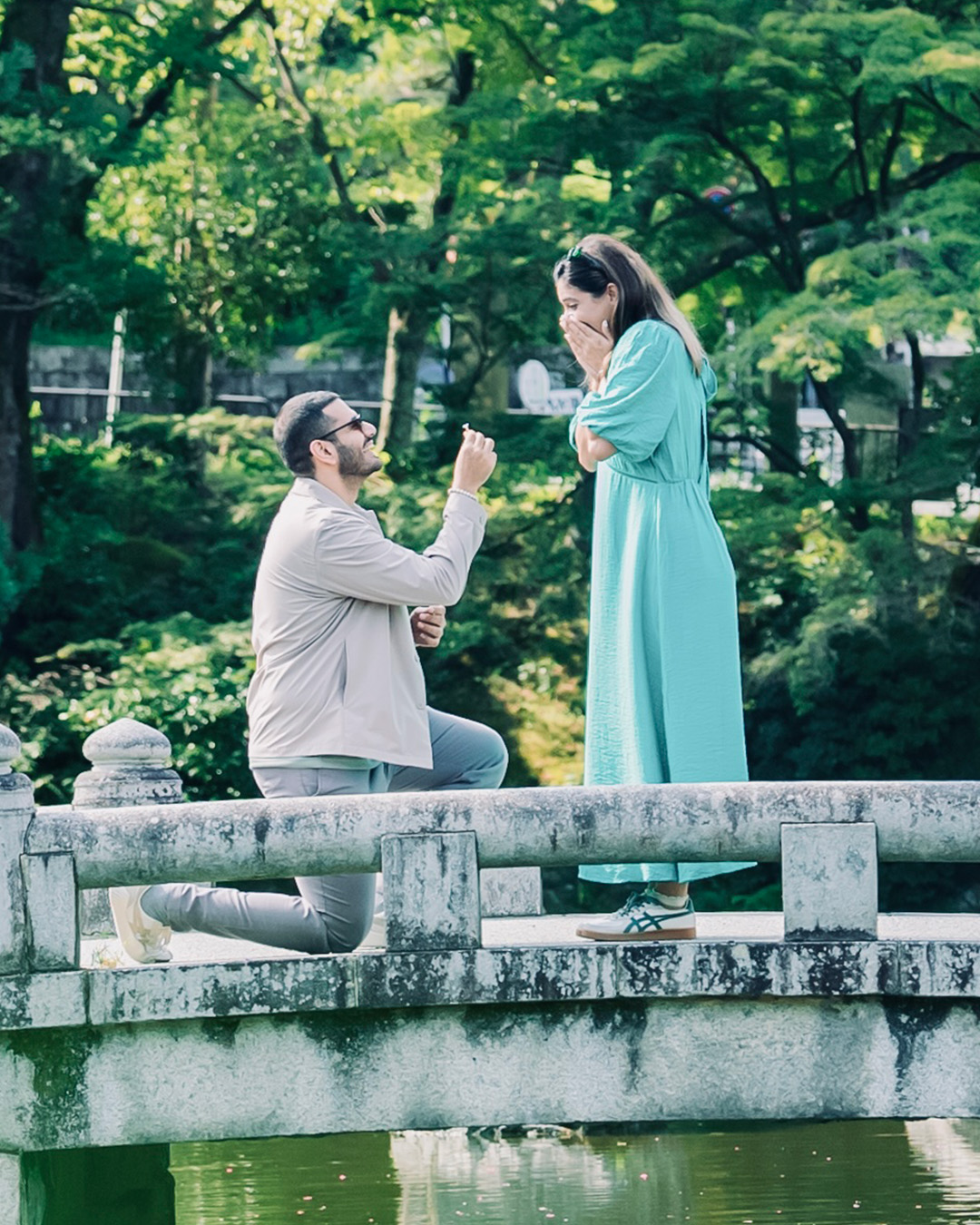 Proposal with 3.25-carat oval-shaped natural diamond ring in Kyoto