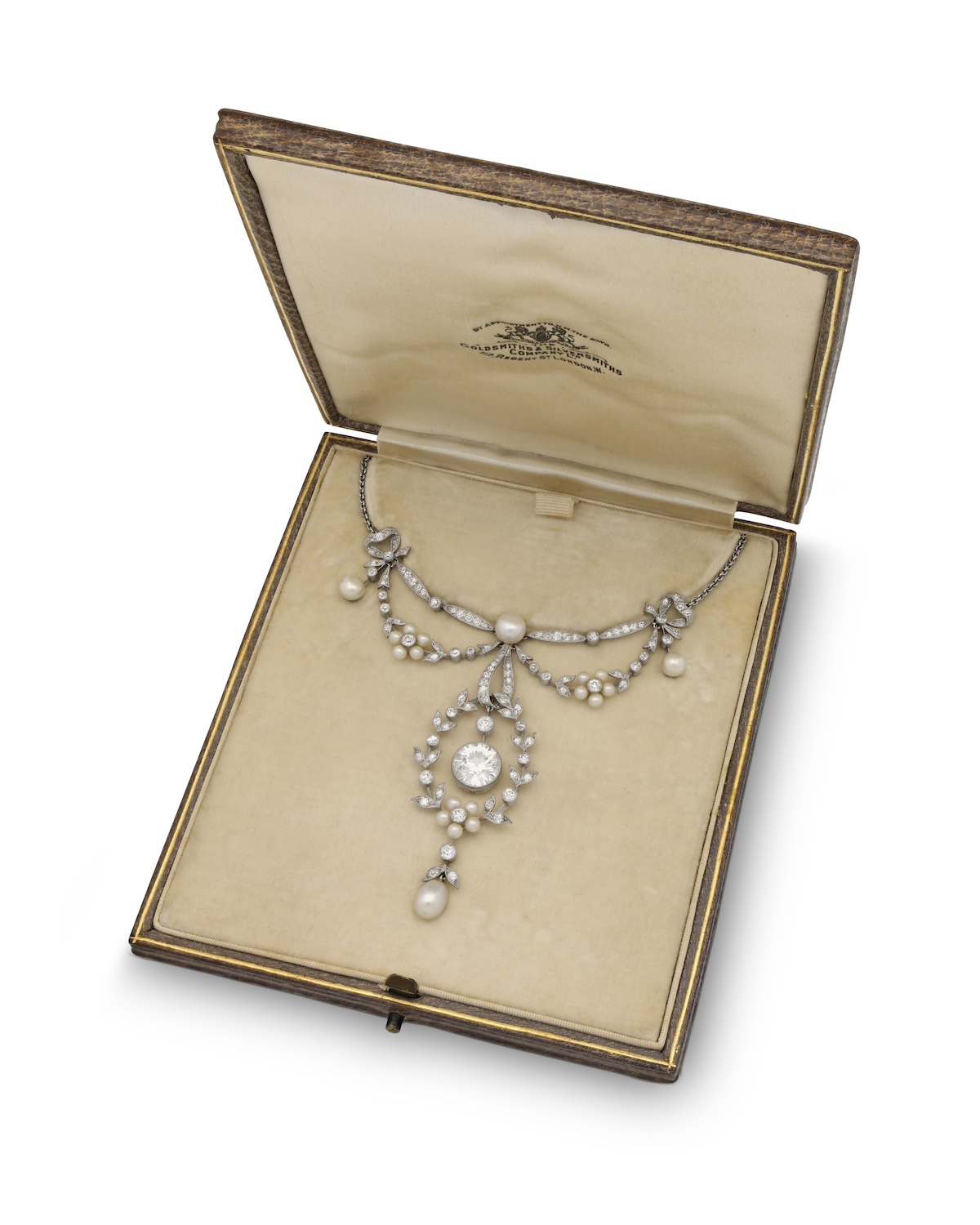 Edwardian diamond, pearl, and platinum garland necklace, circa 1910. (Courtesy of Hancocks London)