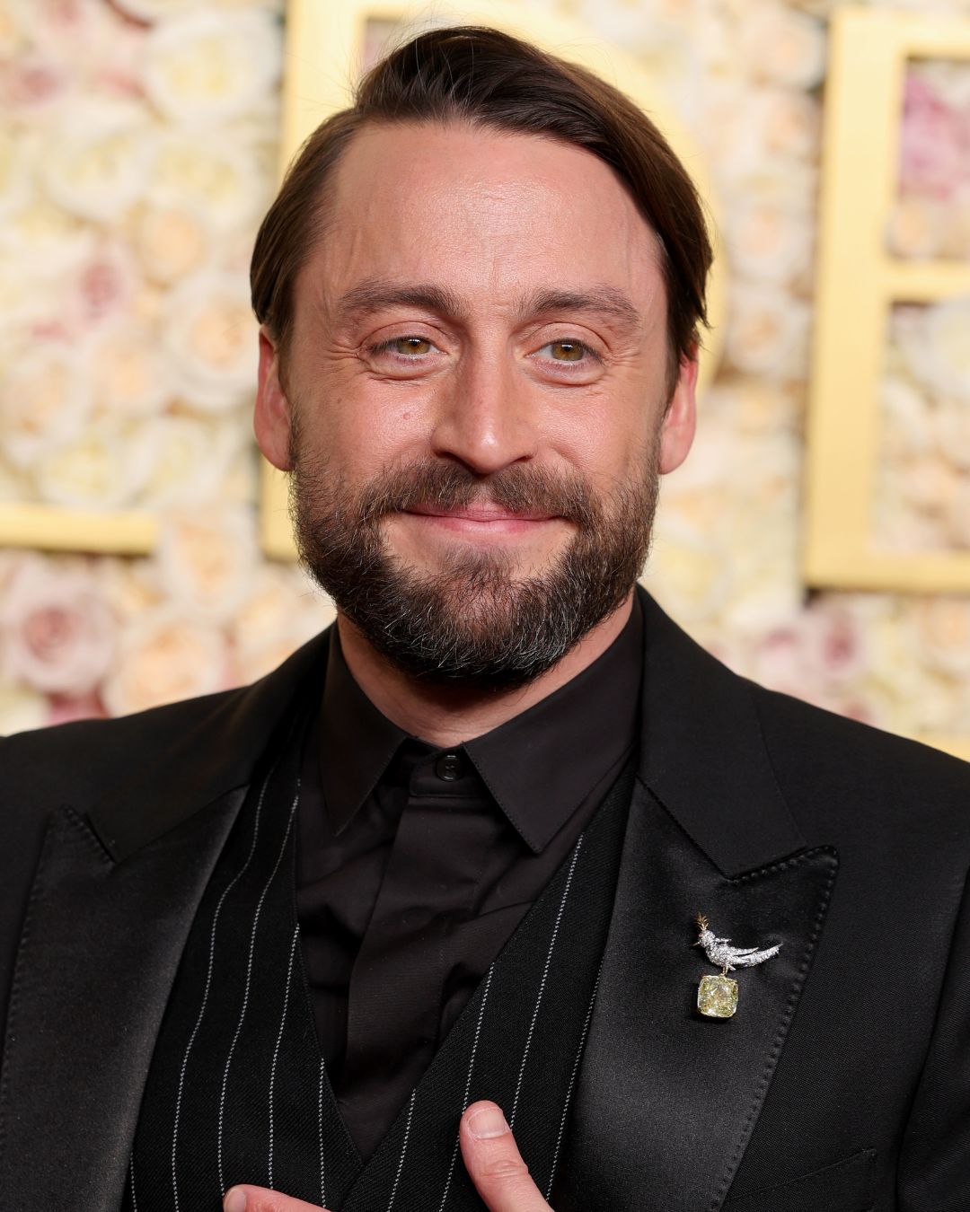 A Real Pain star Kieran Culkin attended the Golden Globes 2025, wearing the iconic Tiffany & Co. Bird on a Rock brooch.